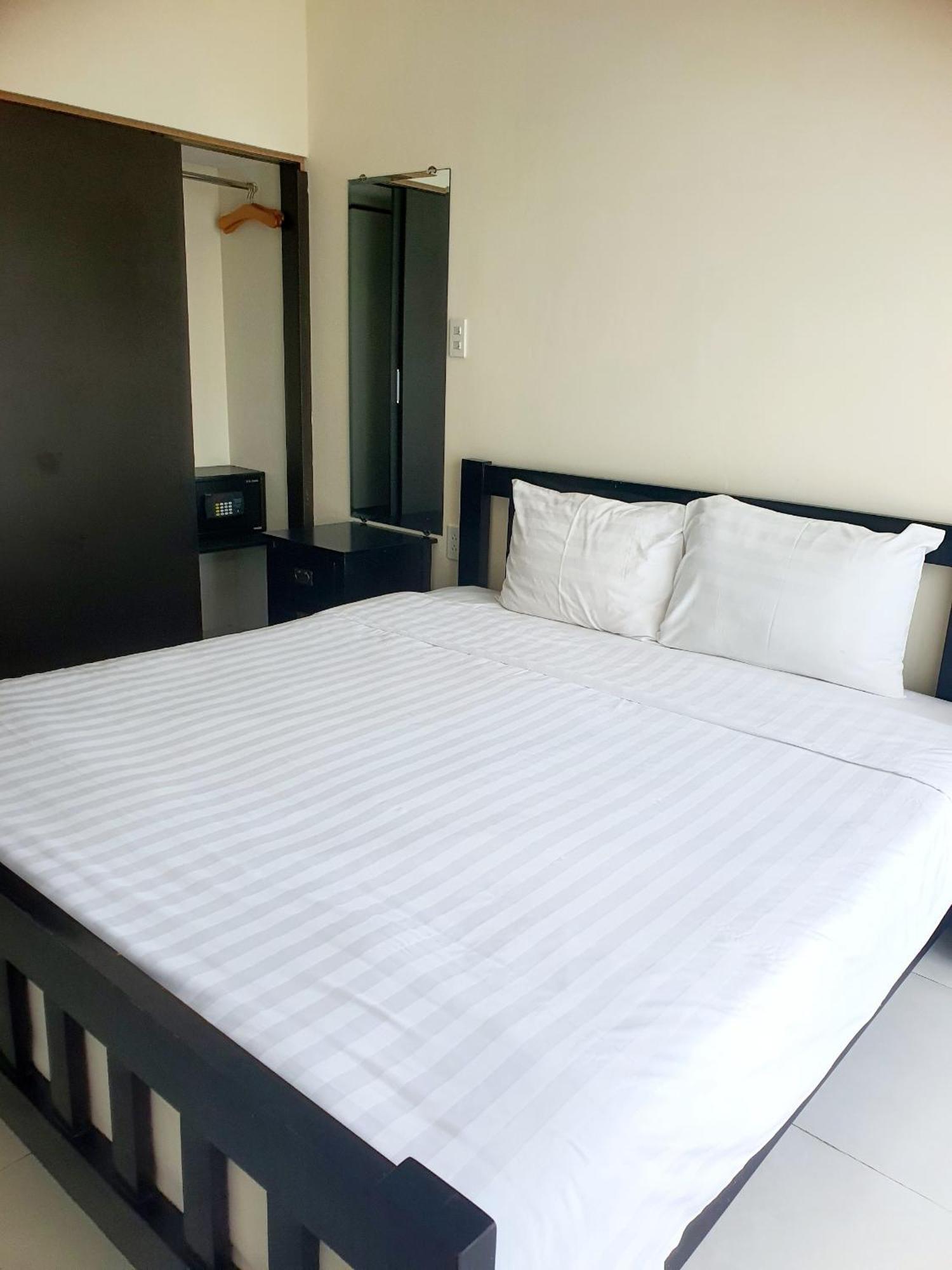 Kosmos Apart Hotel Phu Quoc - Night Market & Walkin To Beach Eksteriør bilde